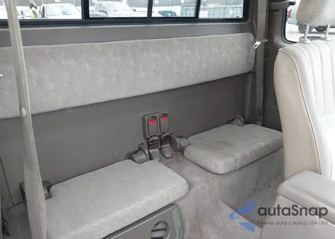 2000 Toyota Tacoma из США, поврежденный, VIN 4TAVL52N2YZ608771